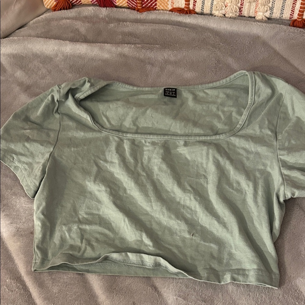 SHEIN Light Green Crop Top